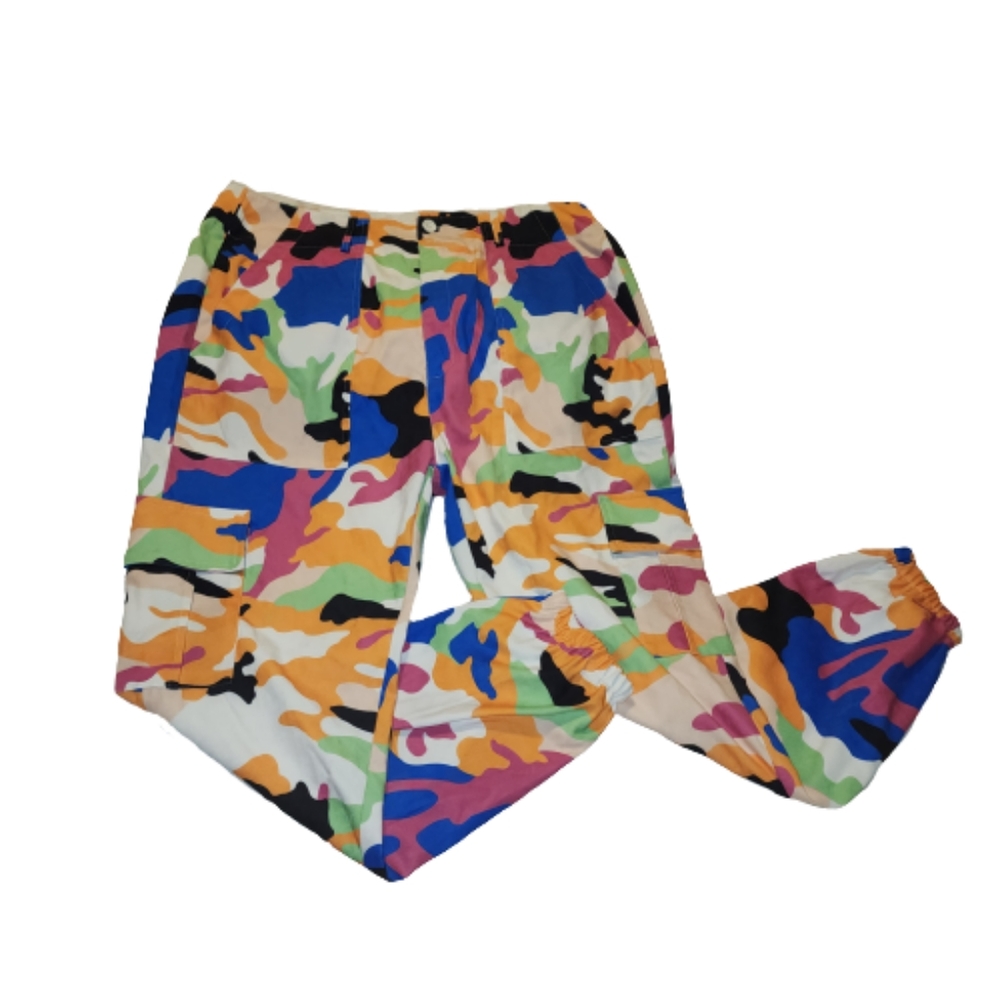 Plus Size Camo Print Flap Pocket Side Cargo Pants Multicolor 1XL Shein